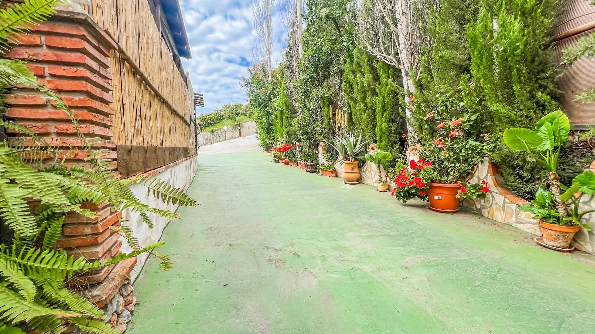 Cd-2253 Two Bedroom Villa With Pool In Frigillana Frigiliana 0*,